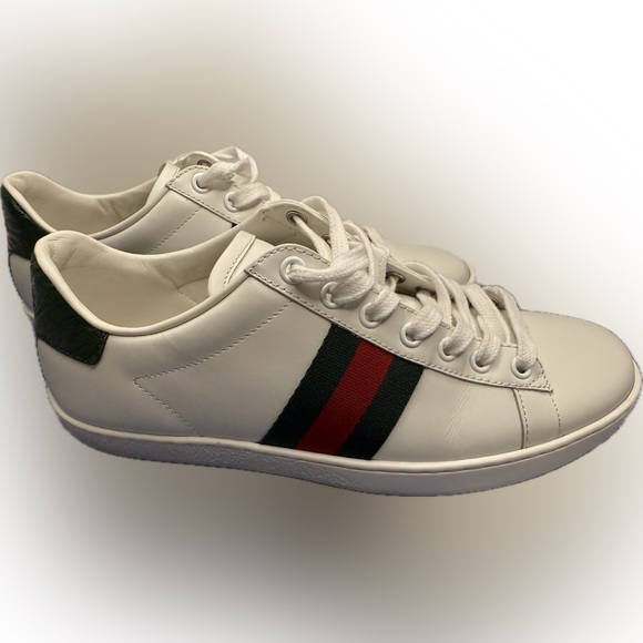 Gucci Ace Women's White Sneakers with Red and Green Stripe - Picture 1 of 11